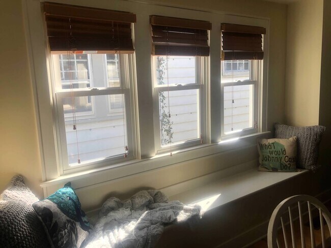 Photo - 5105 E North St