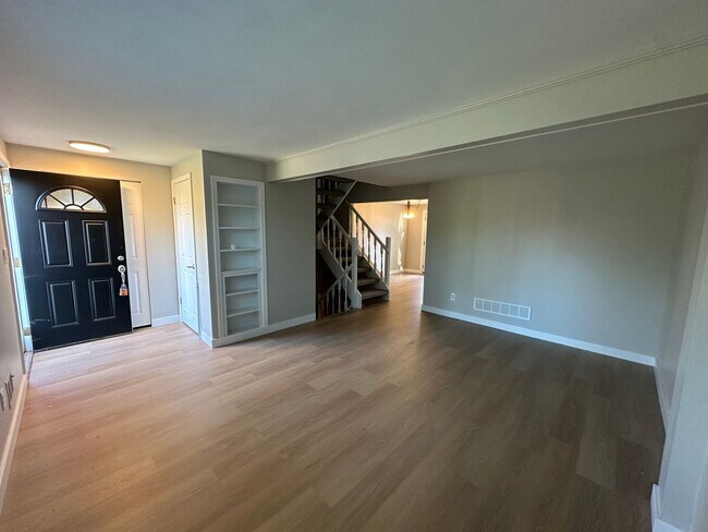 Photo - 3BR/2.5BA Townhome for Rent in Middletown ...