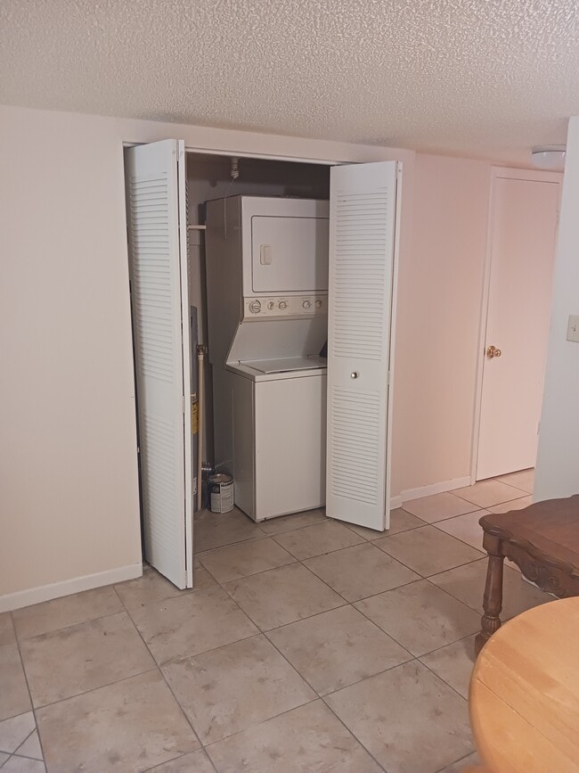 Photo - 1525 SE 25th St Unidad B