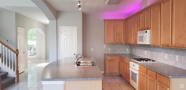 Building Photo - 22106 Bridgestone Oak Dr Rental