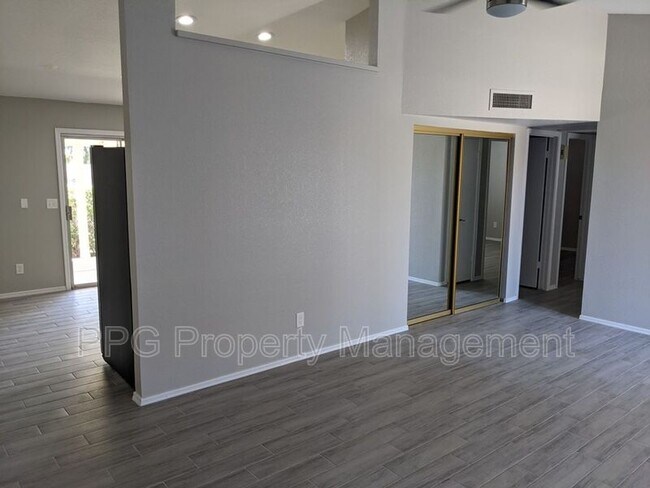 Photo - 7231 W Sierra St