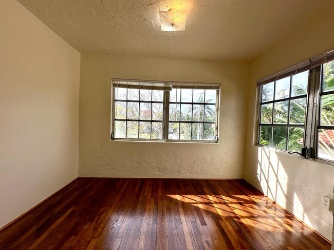 Photo - 1212 N Palmway Unit 4