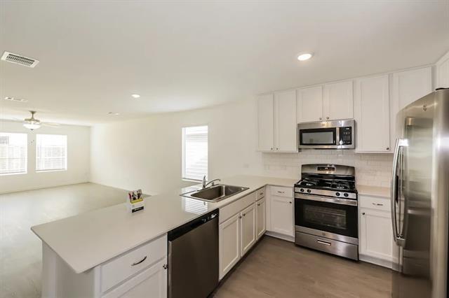 Photo - 2808 Silent Wy