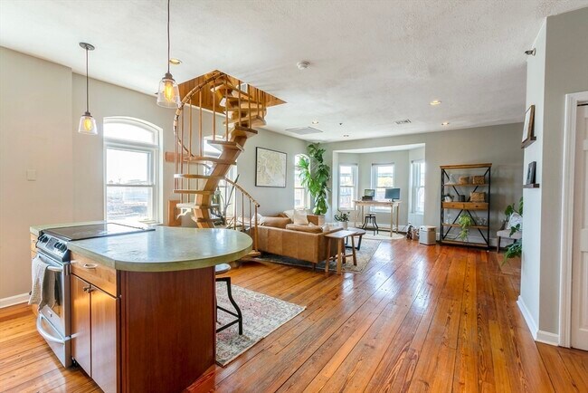 Photo - 37 Winnisimmet St Unit PH7