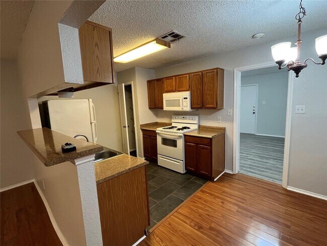 Photo - 9113 Japonica Ct Unit A