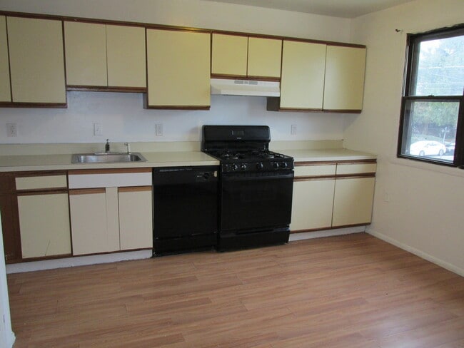 Photo - 4402 McMenamy St Unit 2nd Fl