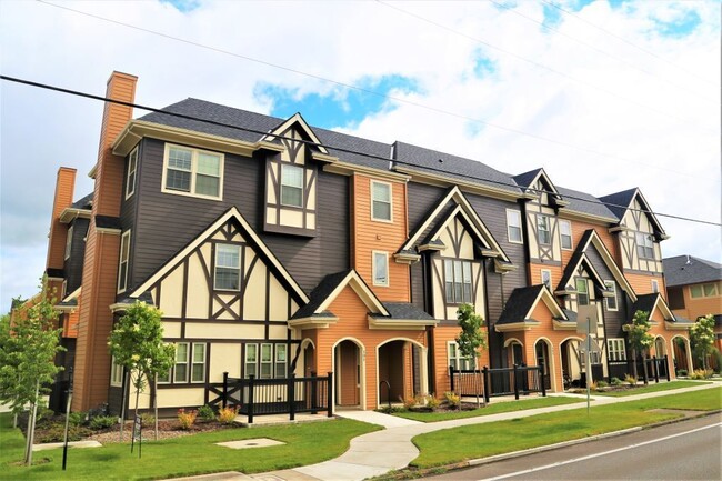 Building Photo - 971Circ Unit #102