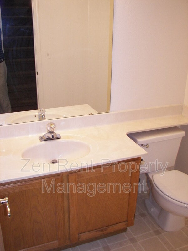 Photo - 1471 E Park Ave