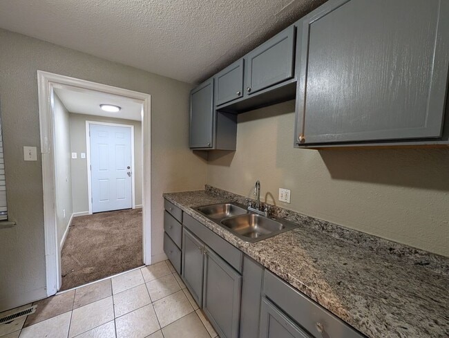 Photo - 1537 Uinta St