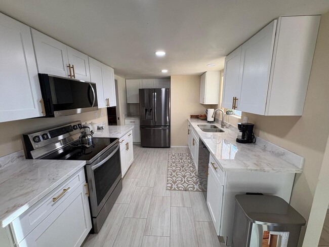 Photo - 10210 W Burns Dr