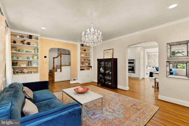 Photo - 7208 Delfield St