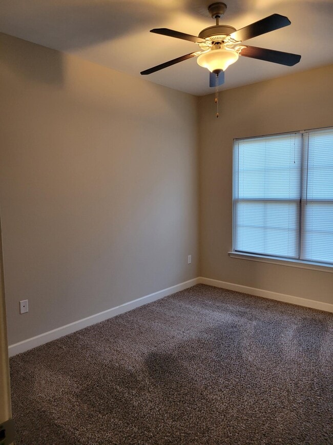 Photo - 2616 Fieldstone Dr