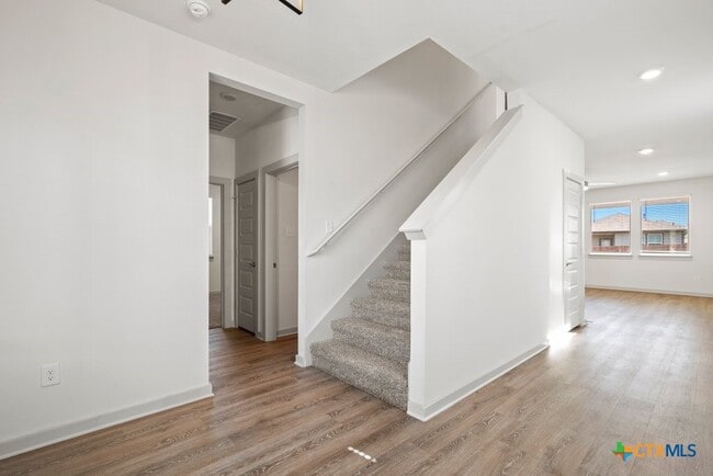 Photo - 412 Wilshire Rd