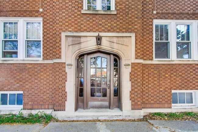 Photo - 3921 N Long Ave Unit 2N