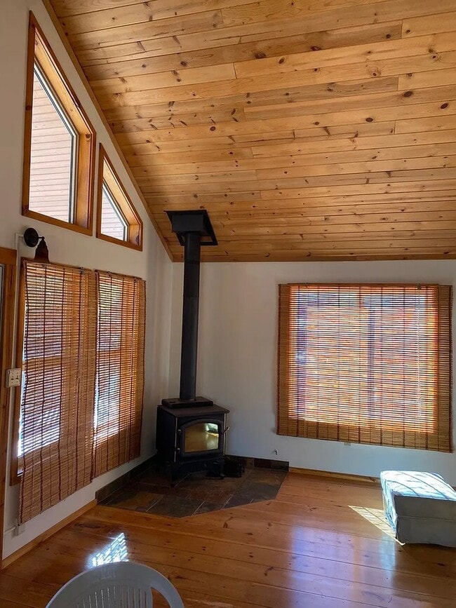 Photo - Move-In Ready 2-Bedroom Cabin-Style Home with Deck, Knotty Pine & HOA Included in Pine Mountain Club