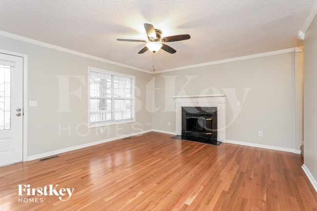 Photo - 139 Creek Meadow Dr