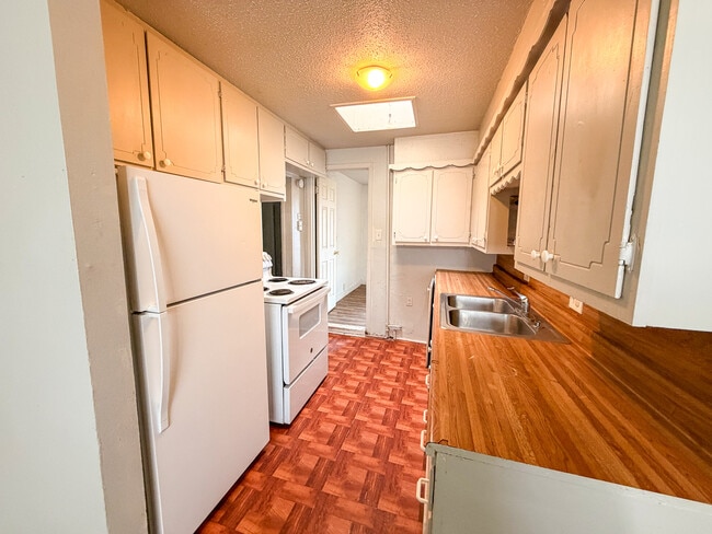 Photo - 1912 20th St Unit B