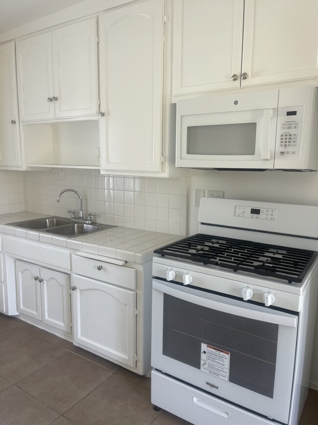 Santa Fe Apartments LB (West Long Beach)
