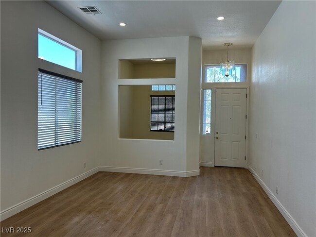 Photo - 3217 Ridgecliff St