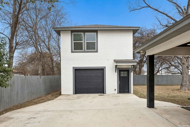 Photo - 303 Pendleton Ave