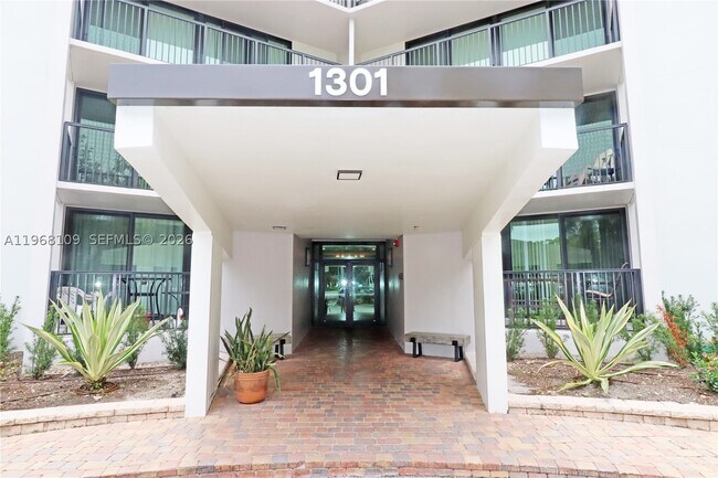 Photo - 1301 River Reach Dr Unit 214