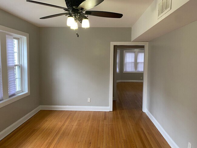 Photo - 7822 S Kingston Ave Unit 1