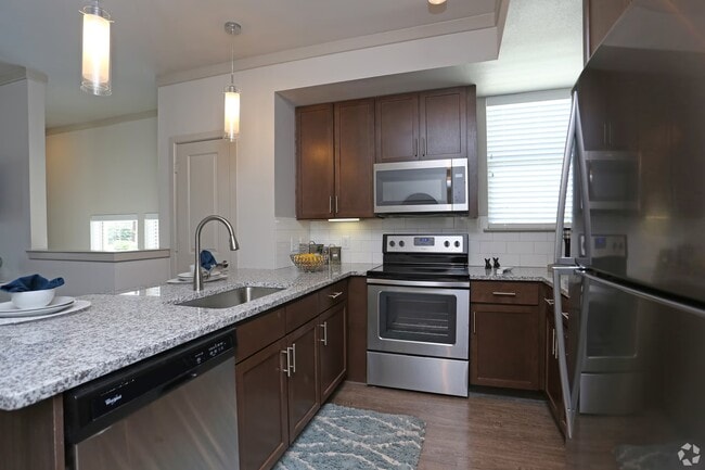 Building Photo - Kingwood Hideaway | Modern Comfort & Style! Unit KLG2 Rental