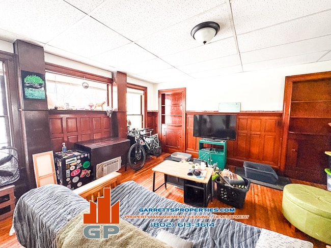 Building Photo - 10 Loomis St Unit 10 Loomis St 103