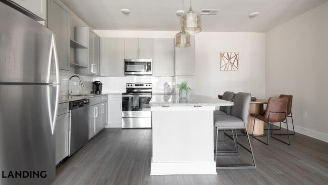 Photo - 65 Sentosa Dr Unidad 282-106