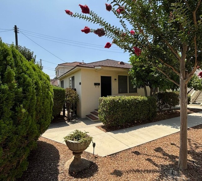 Building Photo - 1611 S Atlantic Blvd Rental