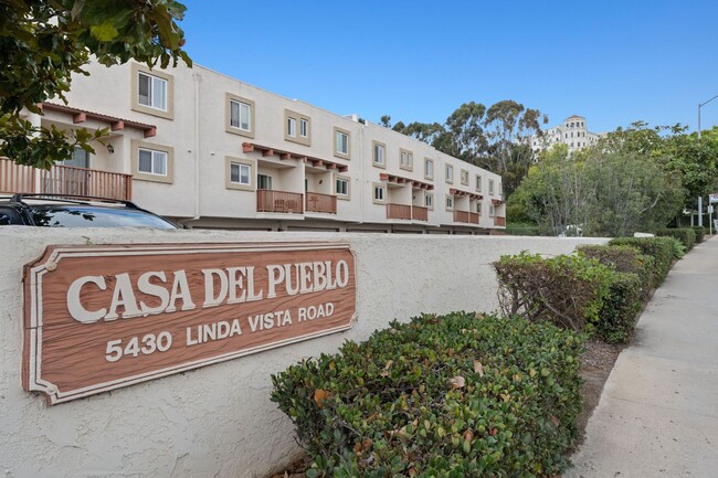 Charming 2-Bedroom Townhome Near USD and F... - Charming 2-Bedroom Townhome Near USD and F...