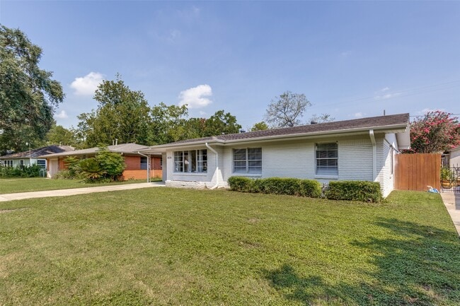 Photo - 4034 Woodfin St