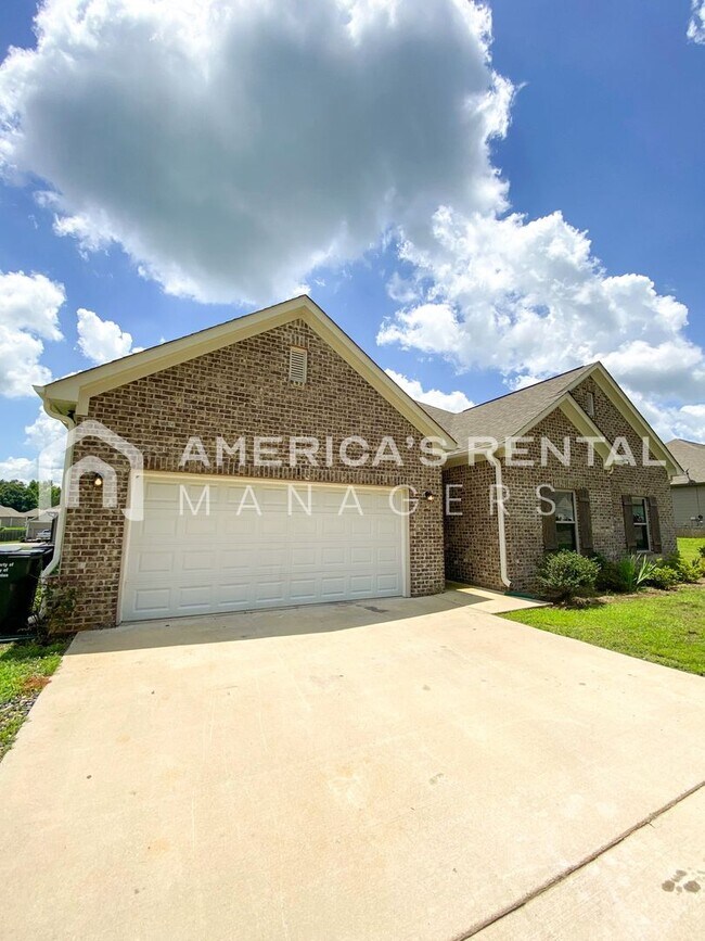 Photo - Home for Rent in Clanton, AL!