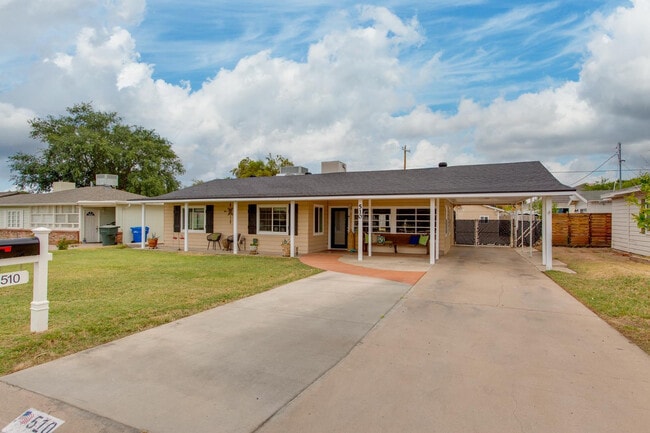 Building Photo - 510 E Belmont Ave