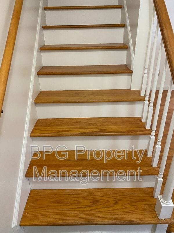 Photo - 307 Wintergreen Ave