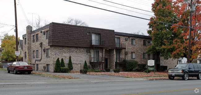 Building Photo - 6300 Montgomery Rd