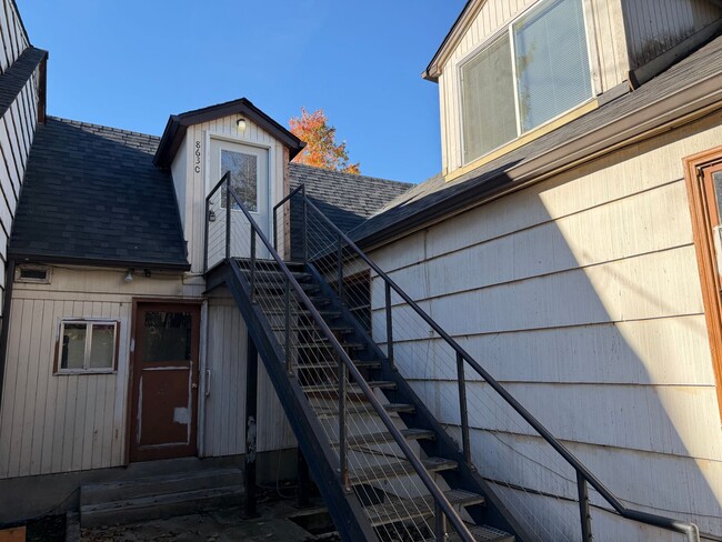 Building Photo - 863 G St Unit 863 G St. C