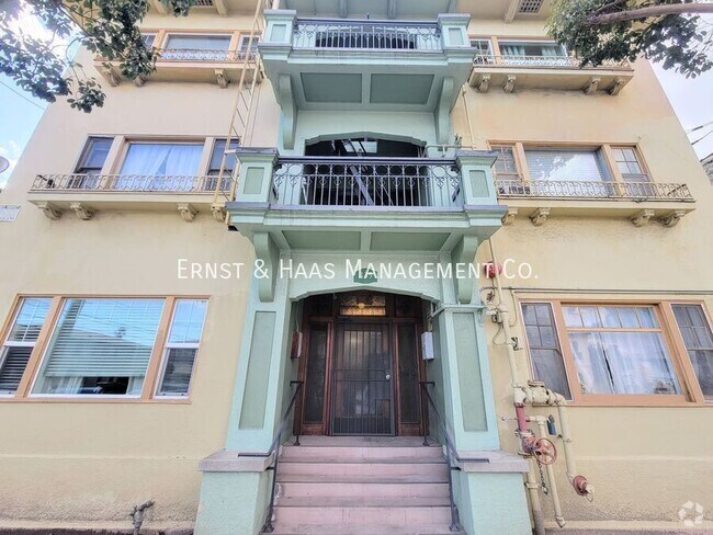 Building Photo - 135 Bonito Ave Unit #05 Rental
