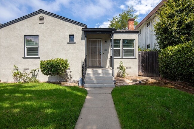 *OPEN HOUSE: 8/30 10-11AM* Cottage in Paci... - *OPEN HOUSE: 8/30 10-11AM* Cottage in Paci... Unit 1626
