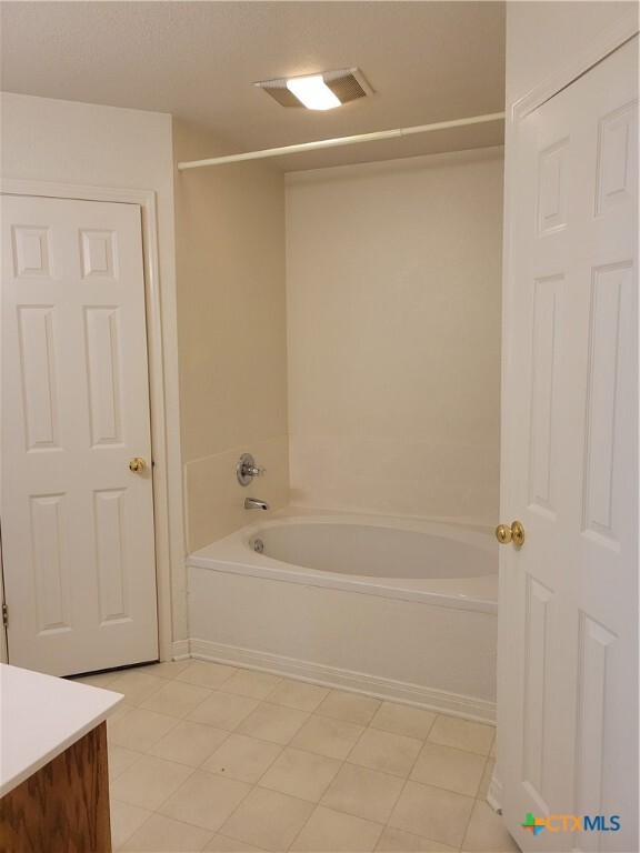 Photo - 305 Grizzly Trail