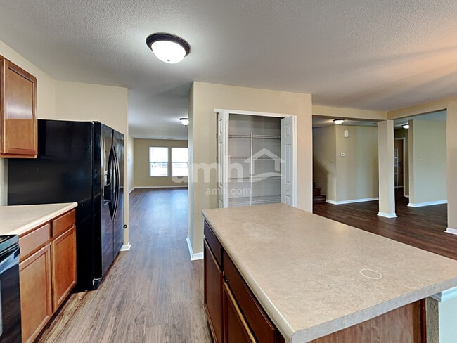 Photo - 524 Bridgewater Dr