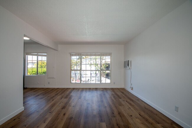 Photo - 5230 Vesper Ave Unit 14