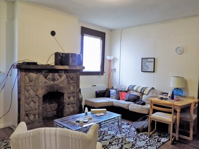 Photo - 206 Grant Ave