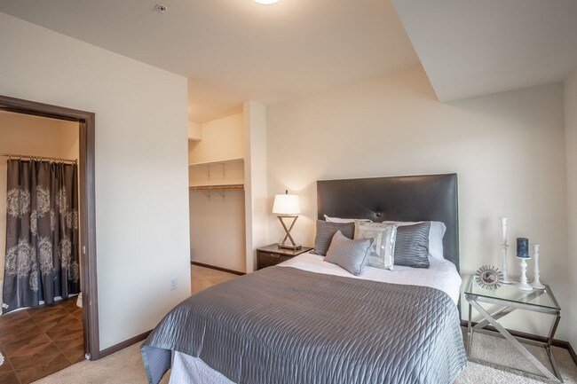 2 Bedroom