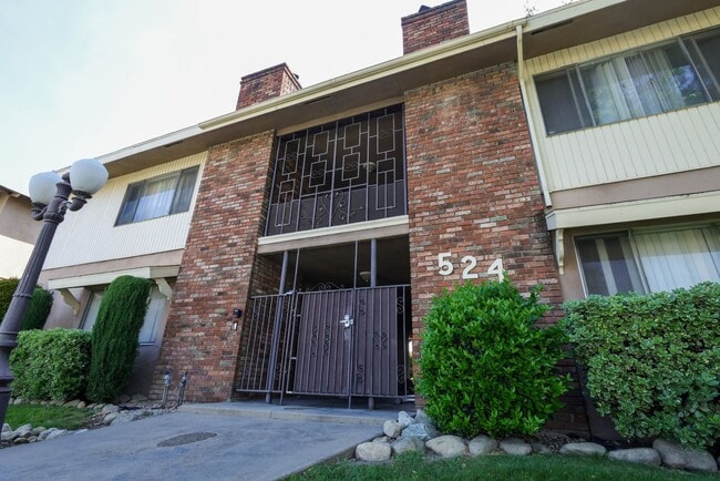 Photo - Silverwood Apartments (524)