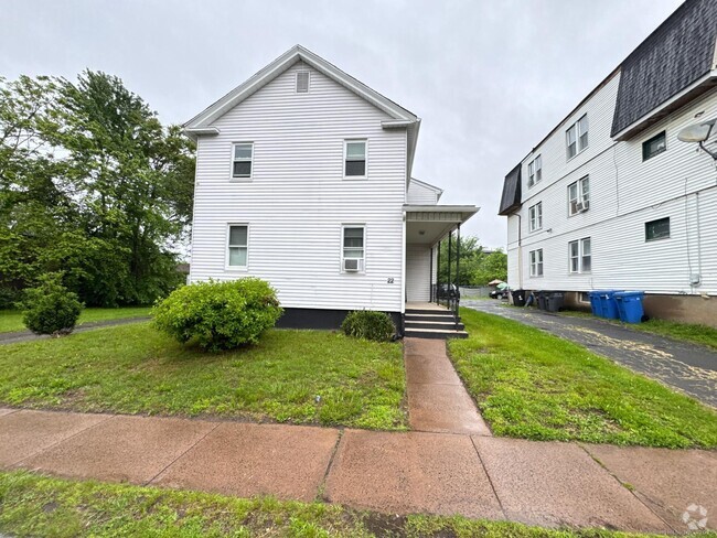 Building Photo - 22 Wilson St Unit 2 Rental
