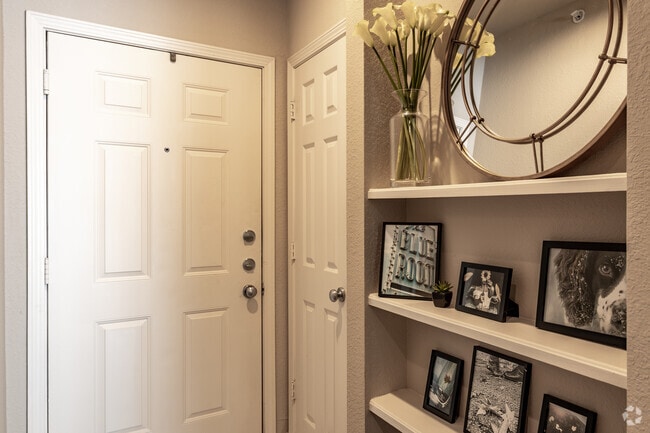 2BR, 2BA - B2