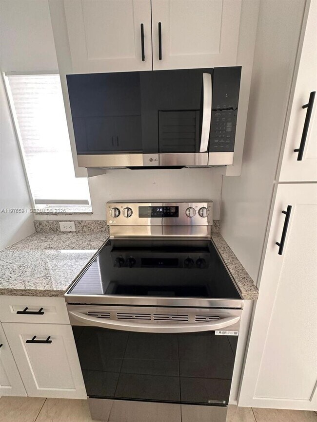 Photo - 910 Twin Lakes Dr Unit 8-K