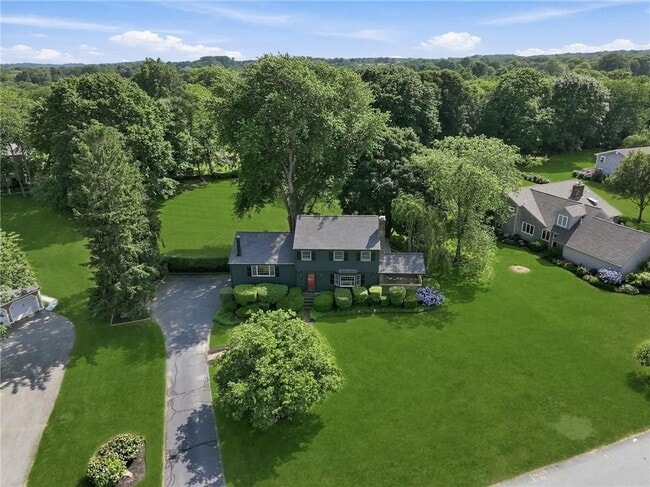 Photo - 131 Taylor Rd