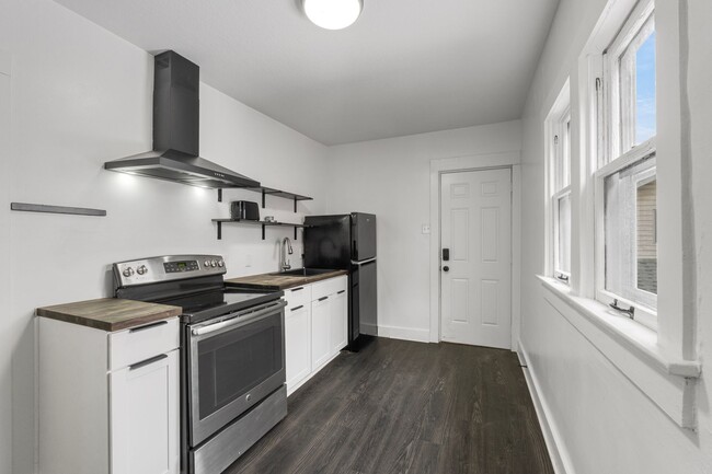 Photo - 849 Columbia Ave Unit 201